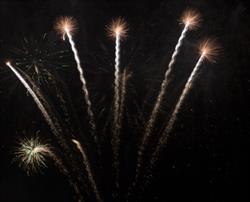 July 4 Notes - Fireworks Usage and Holiday Schedules
